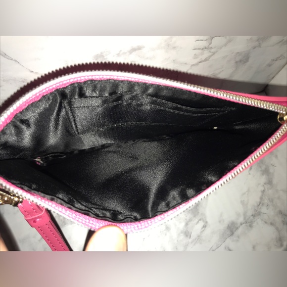 Lot 2 Victoria Secret Wristlet Laser Cut Zippered Clutch & Red Small Coin Purse - Picture 4 of 6